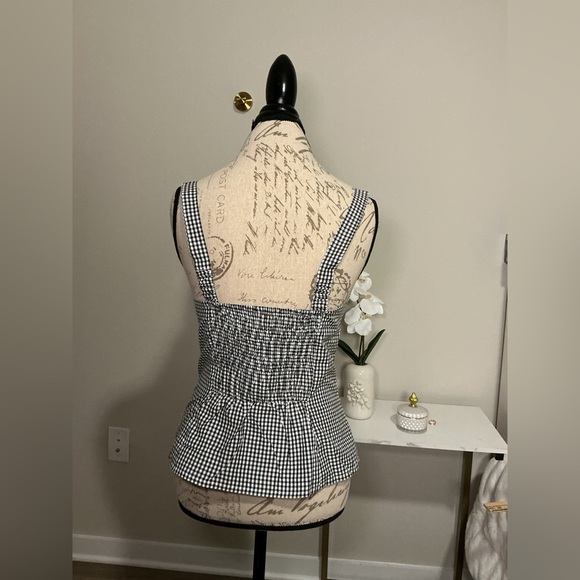 Black and White Checkered Sleeveless Top - Picture 2 of 7